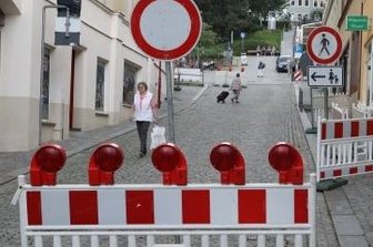 Weinkellerstraße bis Ende Juli dicht - Am Mittwoch waren noch keine Handwerker in der Weinkellerstraße zu sehen.