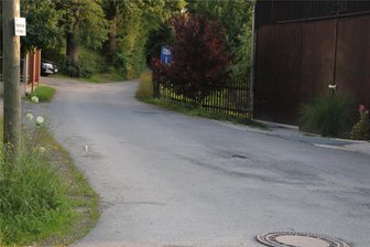Weischlitz will in diesem Jahr mehrere kommunale Straßen auf Vordermann bringen - Die Straße Zur oberen Mühle in Weischlitz soll gebaut werden.