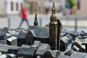 Weisen aus Südosteuropa erklingen in der Petrikirche Freiberg - In der Freiberger Petrikirche, die auch auf dem Schloßplatz im Modell der Altstadt zu finden ist, gibt es am Samstag ein besonderes Konzert.