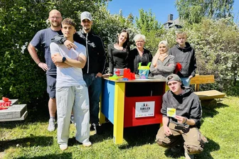 Weitere Plauener Spielplätze bekommen Sandspielzeugkisten - Eine Erlebnisspielzeugkiste, die bislang 17. in Plauen, gibt es nun auch auf dem Spielplatz in Straßberg.