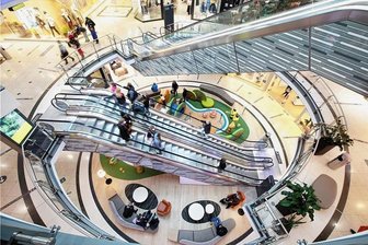 Weiteres Geschäft verlässt die Plauener Stadt-Galerie - Auf und Ab in der Plauener Stadt-Galerie. Noch im April wird der nächste Mieter ausziehen. Ein anderer zieht ein. 