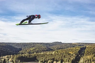 Weltcupauftakt in Ruka: Wie hoch gehts hinaus für Sachsens Ski-Adler Martin Hamann? - Beim Sommer-Grand-Prix-Finale wurde Martin Hamann in der Vogtland-Arena als Sechster bester Deutscher.