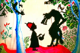 Weltkindertag in Greiz: Attraktionen von Rotkäppchen bis Schlossmönch - Das Schattentheaterstück „Rotkäppchen“ und weitere Attraktionen erleben Kinder in Greiz.