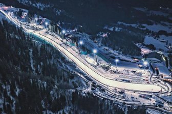 Weltpremiere für die Frauen im Skifliegen: Warum es auf dem Monsterbakken in Vikersund auch gefährlich werden kann - In Vikersund steht der Monsterbakken. Kombinierer-Weltmeister Jarl-Magnus Riiber flog am Donnerstag als Vorspringer 241 Meter weit.