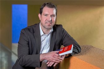 "Wenig Spielraum für Zukunftsinvestitionen" - Eric Linhart - Politik-Professor an der TU Chemnitz