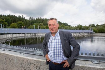 Weniger Fördergeld für Straßenbau aus Dresden: Vogtland-Kreistag grummelt - Der FDP-Fraktionschef Ralf Oberdorfer fordert vom Freistaat Sachsen, die neue Förderpolitik zu erklären.