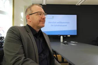 Weniger Wege, mehr Service: So will Landrat Krüger die Kreisverwaltung in Mittelsachsen umbauen - Seit Mai 2025 ist der Freiberger Sven Krüger (parteilos) Mittelsachsens Landrat.