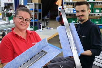 Wenn das Produkt einer Firma plötzlich wie der Mitarbeiter heißt - Diana Neumann und Jonas Friedrich präsentieren die Produkte, für die sie Namenspate sind. 