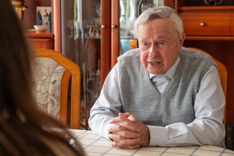 „Wenn den Menschen die Granaten um die Ohren fliegen, dann lernen sie wieder das Beten“: Ein Zeitzeuge im Erzgebirge erinnert sich - Siegfried Haase erzählt über seine Kindheit während des Krieges.