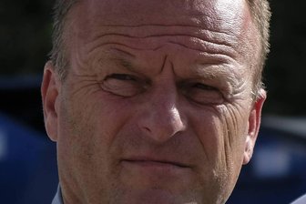 Wenn die Worte fehlen: So verabschiedet der Vogtlandkreis den langjährigen Dezernenten Lars Beck in den Ruhestand - Lars Beck, langjähriger Leiter des Geschäftsbereiches II im Landratsamt, geht in den Ruhestand.