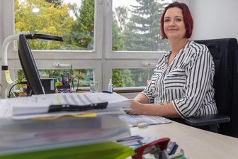 Wenn ein Mensch geht, bevor er richtig da ist: Diakonie Erzgebirge zeigt Doku zu Sternenkindern - Carolin Reinhardt vom Netzwerk Sternenkinder Erzgebirge hofft auf viele Kino-Besucher am Donnerstag in Annaberg-Buchholz.