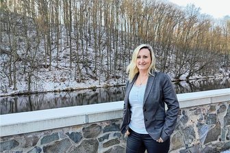 "Wenn ich Mädchen genannt werde, dann weiß ich, ich werde nicht ernst genommen": Zwei Bürgermeisterinnen aus Mittelsachsen erzählen - Maria Euchler, 40, ist seit 2015 Bürgermeisterin von Kriebstein. 