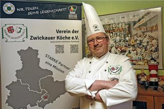 Wenn in Küchen Nachwuchs fehlt: Das Rezept des Köchevereins Zwickau - Maik Arnold ist der „Chefkoch“: Der Berufsschullehrer steht an der Spitze des Vereins der Zwickauer Köche. Die sind am Wochenende Gastgeber der Frühjahrstagung der Köchevereine Mitteldeutschland. Eines der wichtigsten Themen der Tagung ist die Nachwuchsgewinnung.