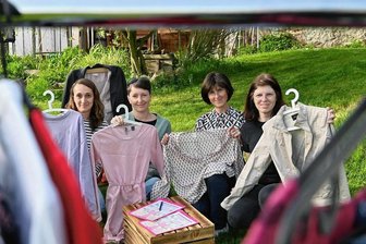 Wenn Nachhaltigkeit auf Stil trifft: Frauen organisieren Mode-Event - Freuen sich auf die Ladiesnight am 17. Juni in Frankenhain: Sylvia Christoph (v. l.), Ivonne Kunze-Sturm, Kerstin Heinemann und Romy Kuschniak.
