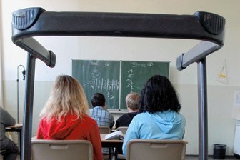 Wenn Schulschwänzen ein Fall fürs Gericht wird - Bleibt der Platz im Klassenzimmer über Tage leer, droht Schulschwänzern beziehungsweise deren Eltern ein Bußgeld. Die Anzahl der Fälle von Schulverweigerung ist in Mittelsachsen gestiegen.