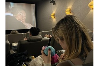 Wenn vor der Leinwand die Nadeln klappern: Am Montag ist wieder „Strick-Kino“ im Zwickauer Astoria - Im Filmpalast „Astoria“ Zwickau darf am Montagabend wieder gestrickt und gehäkelt werden.