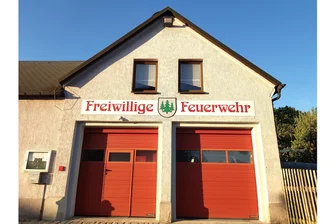 Wer die Feuerwehren in Werda und Kottengrün künftig anführt - Das Gerätehaus im Kottengrüner Ortszentrum.