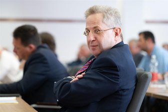 Wer in Sachsens Landtag die Partei des Ex-Verfassungsschutzchefs Maaßen vertreten soll - Werteunion-Bundeschef Hans-Georg Maaßen am Sonntag als Gast bei der Gründung des sächsischen Landesverbandes.