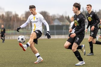 Wer ist Freibergs Fußballer des Jahres – Team und Fans haben gewählt - Traf gegen Irfersgrün doppelt: BSC-Spieler Lucas Hanitsch (l.).