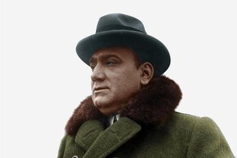 "Wer schickt Sie - Gott?" - Der italienische Opernsänger Enrico Caruso galt vielen als Star, wurde weltweit bewundert. Doch der Ruhm war ihm nicht in die Wiege gelegt worden.