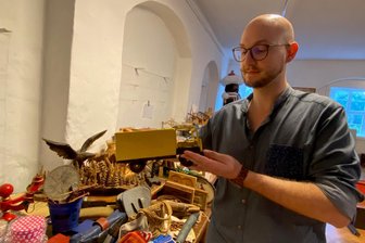 Wer will das haben? Museum Rodewisch entrümpelt seinen Fundus und wird zum Schnäppchenmarkt - Museologe Felix Rossmann hat den Fundus sorgfältig sortiert. Ein Teil kann entsammelt werden.
