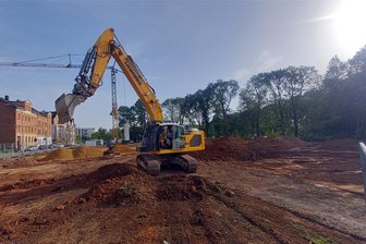 Werdau: Arbeiten für Norma-Markt gehen voran - Auf dem Gelände an der Greizer Straße, wo ein Norma-Markt gebaut wird, geht es jetzt mit Maschinen voran.