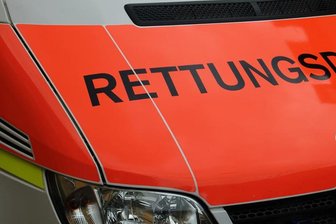Werdau: Arbeiter beschädigt Starkstromkabel und wird schwer verletzt -