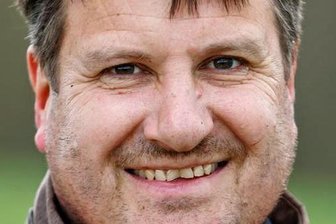 Werdau: Grünen-Stadtrat André Oehler wechselt zu den Linken - André Oehler sitzt künftig mit den Linken in einer Fraktion im Werdauer Stadtrat.