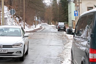 Werdau: Holperpiste in der Südstadt soll für eine halbe Million Euro verschwinden - Ein Abschnitt der Straße „Am Stadtpark“ in Werdau wird ab dem Frühjahr erneuert.