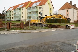Werdau: Holzstraße wieder für Verkehr frei - bis Frühjahr - Mit dem Bau einer Behelfsstraße wurde in Werdau-West bereits begonnen.