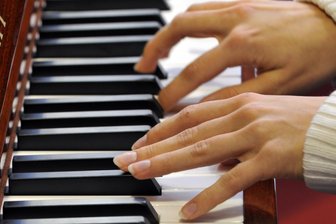 Werdau: Musik des Pianisten Ludovico Einaudi wird gespielt - 