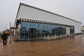 Werdau: Neuer Netto-Markt kurz vor Fertigstellung – Betreiber räumt mit hartnäckigem Gerücht auf - Im kommenden Monat wird direkt an der Bundesstraße 175 in der Werdauer Sorge eine neue Netto-Filiale eröffnet.
