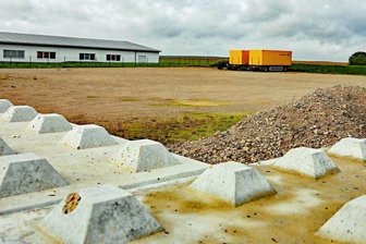 Werdau: Post baut nicht im Gewerbegebiet, aber eröffnet Partner-Filiale - Auf diesem Areal im Gewerbegebiet Werdau-Süd wollte die Post bauen. Die Pläne wurden verworfen. 