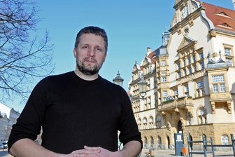 Werdau vor spannendem Wahlkampf: Philipp Meyer mischt im Rennen um das Rathaus mit - Philipp Meyer kündigte im jüngsten Stadtrat seine Kandidatur als Oberbürgermeister an.