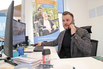 Werdau: Warum Jungunternehmer Felix Richter und sein Team für Diabetes-Kinder kämpfen - Eigentlich müsste sich Geschäftsführer Felix Richter um andere Aufgaben kümmern. Doch der junge Mann will die betroffenen Eltern und ihre Kinder nicht im Stich lassen.