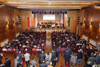 Werdau: Was beim Neujahrsempfang passiert ist - Zum traditionellen Neujahrsempfang in der Werdauer Stadthalle waren um die 400 Gäste gekommen, die einen kurzweiligen Donnerstagabend erlebten.