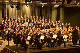 Werdau: Wenn ein ganzes Dorf Händels „Messias“ singt - Die Vogtland Philharmonie und Sänger gastieren in der Kirche St. Bonifazius.