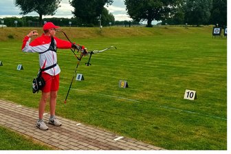 Werdauer Bogenschütze holt sich den Landesmeistertitel - Der Werdauer Ferenc Kramer zielte bei der Landesmeisterschaft der U 15 am besten und holte den Titel.
