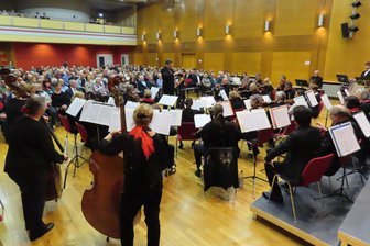 Werdauer Collegium Musicum und junge Solisten gestalten November-Konzerte - Das Collegium Musicum Werdau lädt im November zu zwei hochkarätigen Konzerten ein.