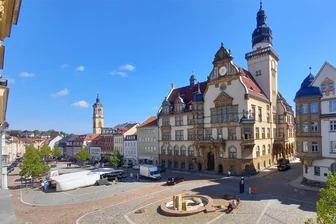 Werdauer Innenstadt: Gute Nachrichten für Eisliebhaber und Späteinkäufer - Werdau hat einen der schönsten Kleinstadt-Marktplätze in der westsächsischen Region. Doch Leben fehlt, vor allem auch an den Wochenenden. Ein paar gute Nachrichten gibt es jetzt in Sachen Gastronomie und Einkauf.
