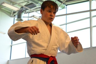 Werdauer Judoturnier feiert Jubiläum - Tom Mocker vom JSV Werdau hat in der Gewichtsklasse bis 55 kg den Turniersieg geholt.