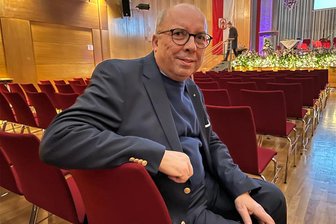Werdauer Notar Amadeus Thomas geht in den Ruhestand - Notar Amadeus Thomas – hier beim Neujahrsempfang diesen Monat in Werdau – verabschiedet sich am Mittwoch aus seiner Kanzlei. Nach 34 Jahren geht er in den Ruhestand. Seine Nachfolge ist geregelt.