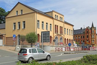 Werdauer Stadtrat gibt grünes Licht: 340.000 Euro für Sanierung der Stadthalle „Pleißental“ - Während der Schließtage im Sommer rücken Handwerker in die Werdauer Stadthalle ein.