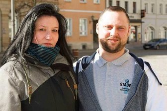 Werdauer will für Senioren einkaufen gehen - Ronny Deißler und seine Freundin Mandy Sieg aus Werdau.