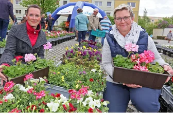 Werdauer Wohnungsvermieter treibt es wieder bunt - Balkonpflanzen in Hülle und Fülle und Spaß für die Kleinsten gibt es diesmal am 3. Mai auf dem GGV-Parkplatz.
