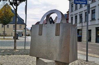 Werk der Woche: Die einsame Einkaufstasche -