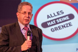 Werteunions-Chef: Warum sich Hans-Georg Maaßen für klüger hält - „Migrationswende: Jetzt! - Alles hat seine Grenze“ war die Diskussion überschrieben, zu der Ex-Verfassungsschutz-Präsident Hans-Georg Maaßen nach Limbach-Oberfrohna kam.