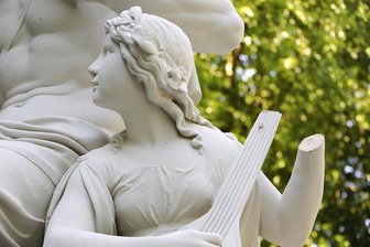 Wertvolle Skulpturengruppe beschädigt - 