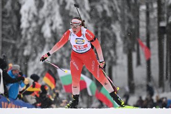 Weshalb eine Schweizerin eine schlaflose Nacht in Oberhof hat und Denise Herrmann-Wick „unglaublich“ findet - Lena Häcki-Groß in Oberhof in Aktion.