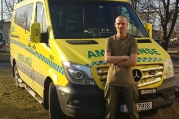 Westsachse hilft Ukrainern mit Krankenwagen - Julius Schneider transportiert Hilfsgüter in die Ukraine und nimmt auf dem Rückweg Flüchtlinge mit nach Polen. 